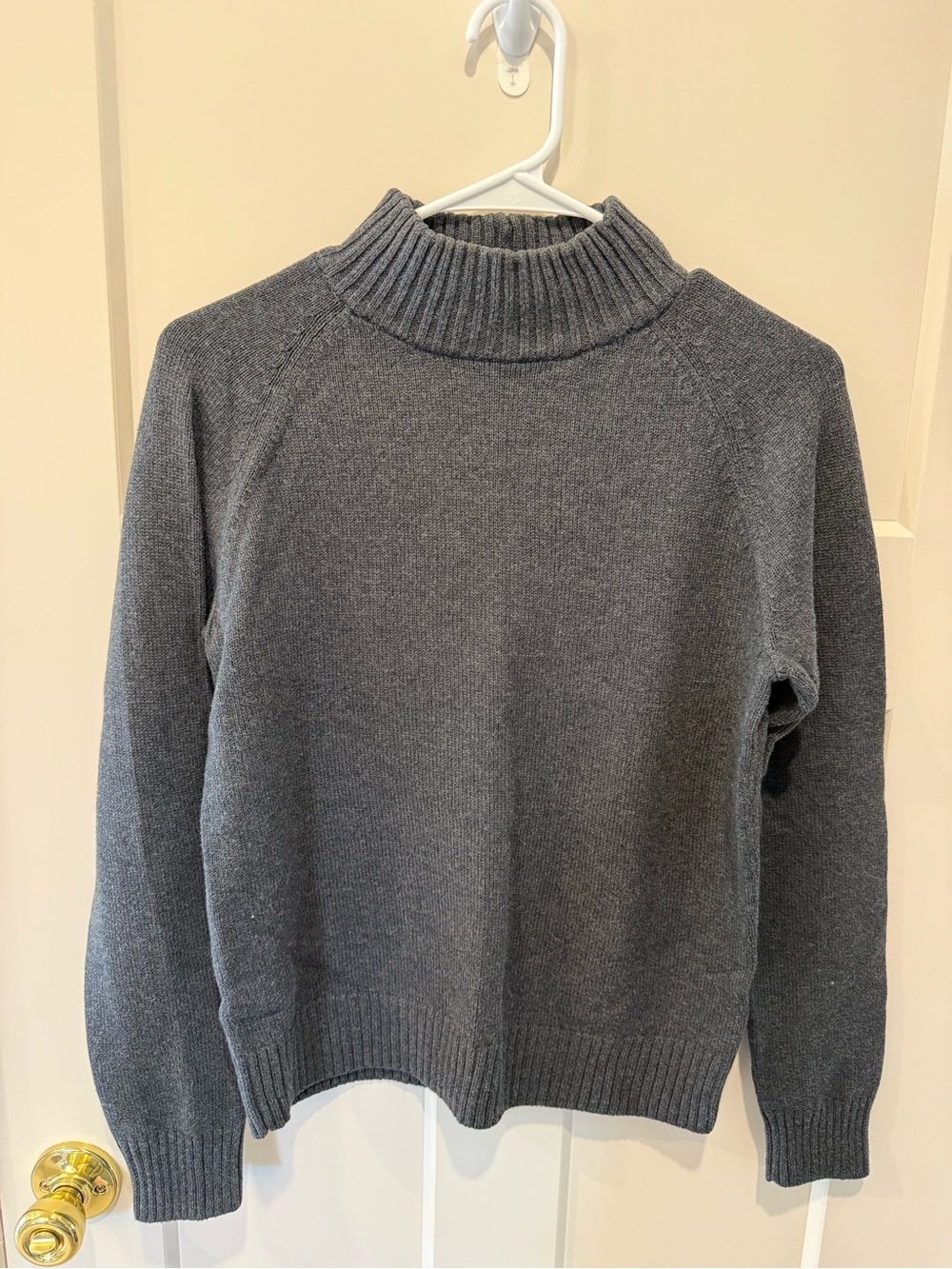 JEANNE PIERRE Charcoal Gray Ribbed Mock Neck Sweater